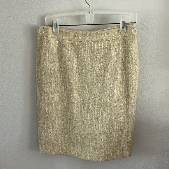 Anne Klein 2 Piece skirt Suit - Picture 9 of 12